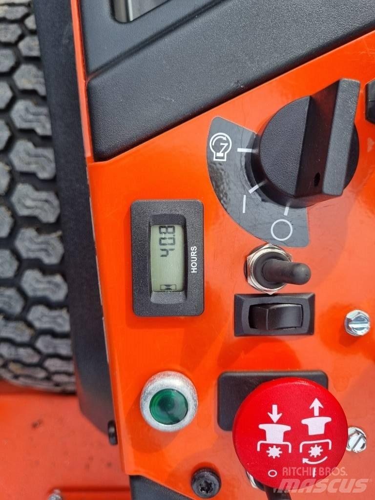 Ariens ZENITH ゼロターンモア/芝刈り機