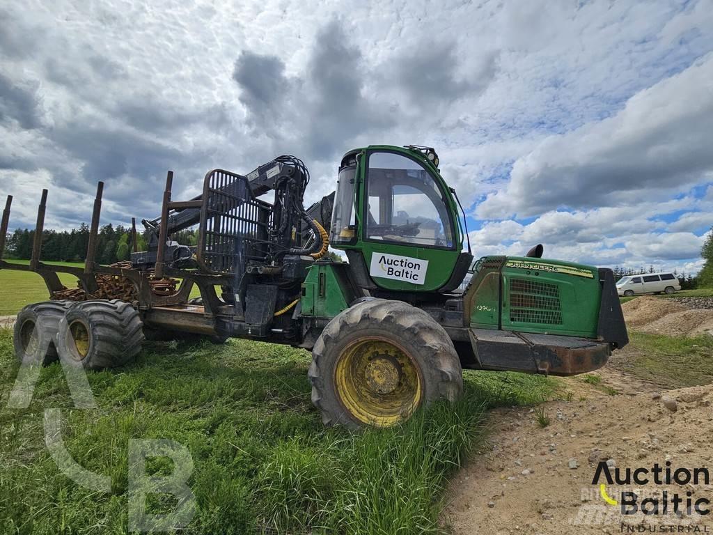 John Deere 1010 E フォワーダー