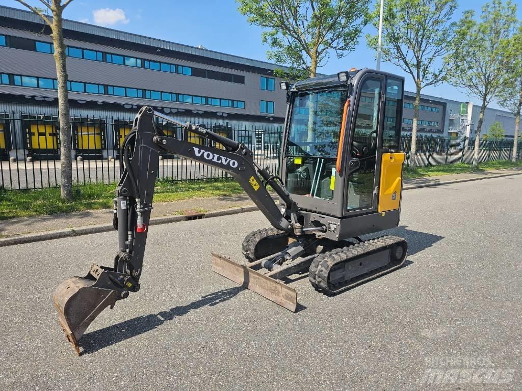 Volvo EC 18 E ミニ油圧ショベル 7t以下（ミニユンボ・ミニディガー）