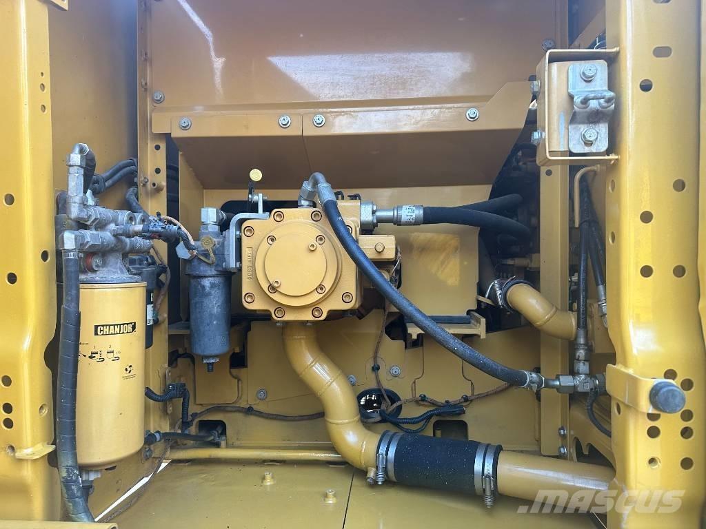CAT 320 GC 大型油圧ショベル12t以上（パワーショベル・ユンボ）