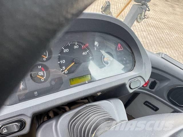 Komatsu WA 320 ホイールローダー・タイヤショベル