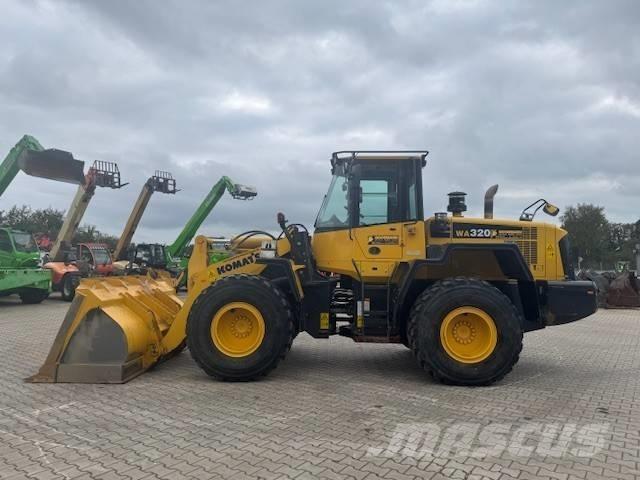 Komatsu WA 320 ホイールローダー・タイヤショベル