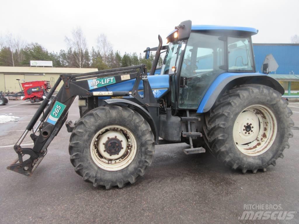New Holland TM 120 トラクター