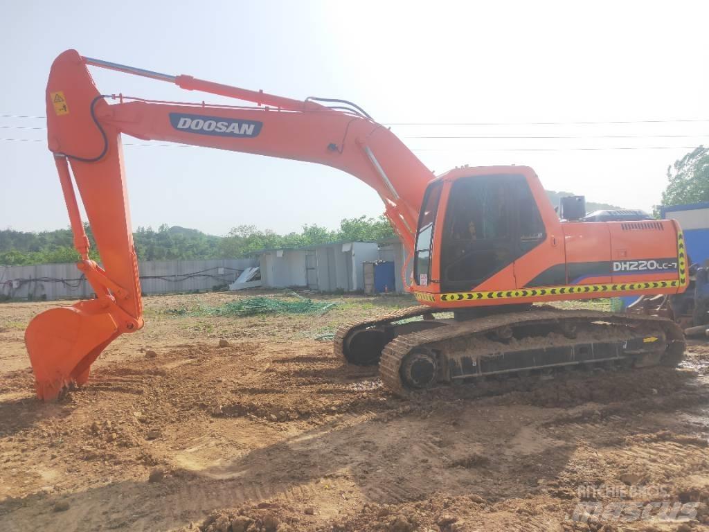 Doosan DH220LC-7 大型油圧ショベル12t以上（パワーショベル・ユンボ）