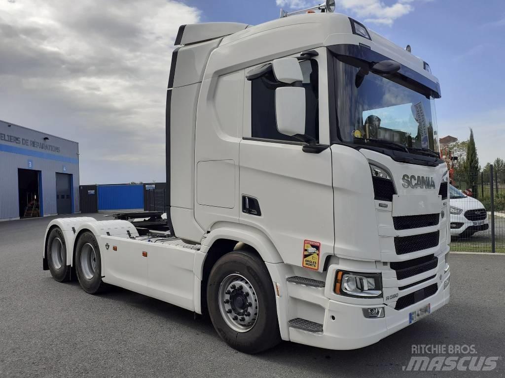Scania R 590 V8 6x4 中古トラクターヘッド | トレーラーヘッド