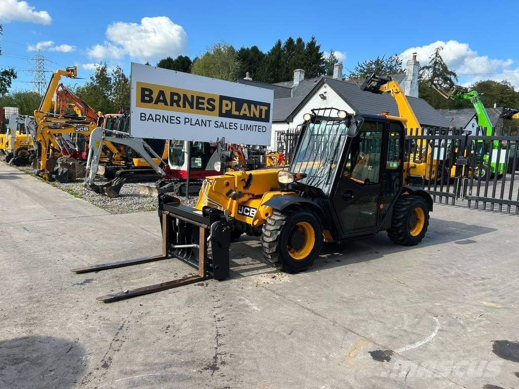 JCB 525-60 テレスコーピックハンドラー