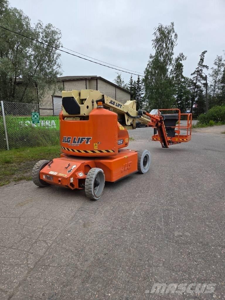 JLG E 400 AJPN ブームリフト　屈伸型