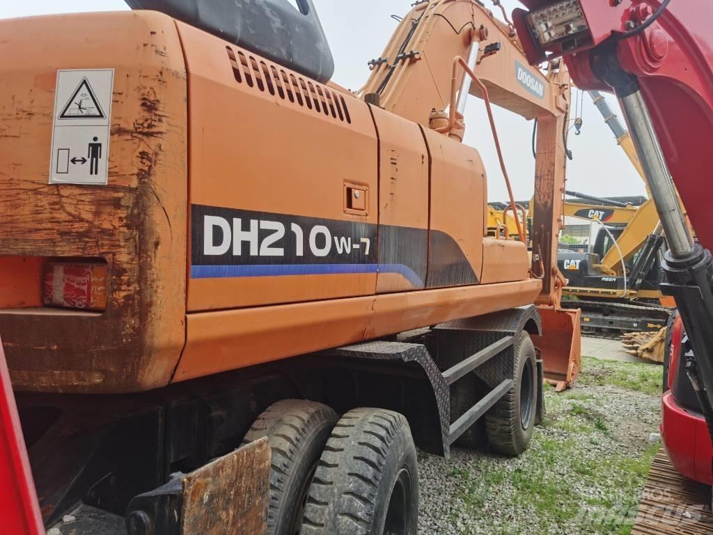 Doosan DH 210 W-7 ホイール式油圧ショベル（パワーショベル・ユンボ・バックホー）