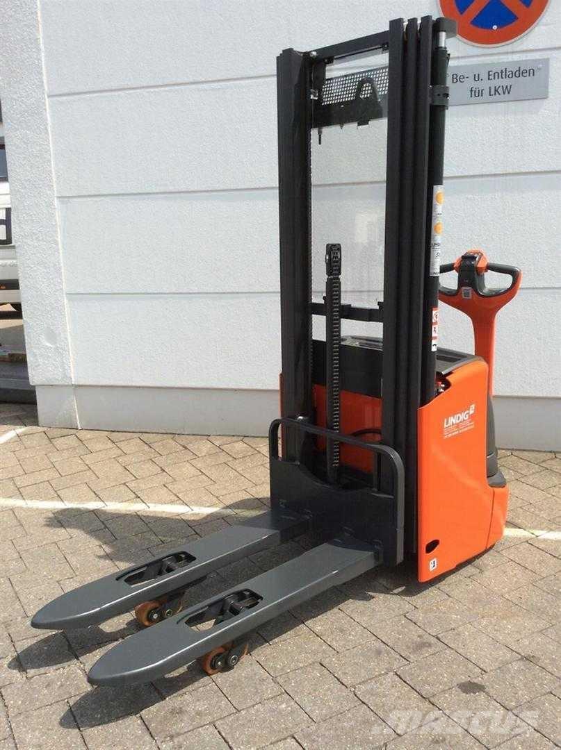 Linde L12I 自走式スタッカー