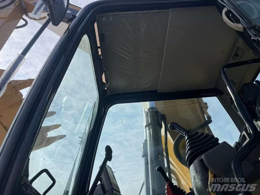 CAT 320 D 大型油圧ショベル12t以上（パワーショベル・ユンボ）
