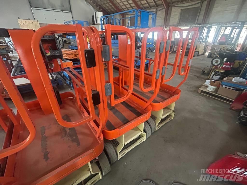 JLG 1230 ES 垂直昇降型リフト