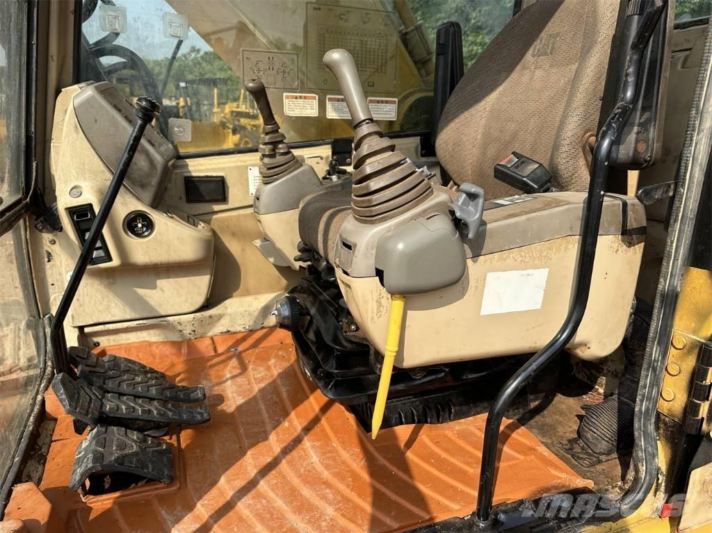 CAT 330 B 大型油圧ショベル12t以上（パワーショベル・ユンボ）