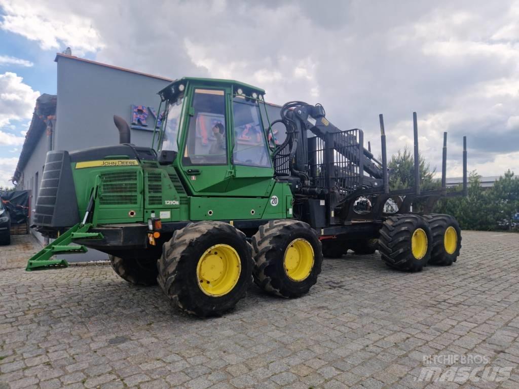 John Deere 1210 E フォワーダー