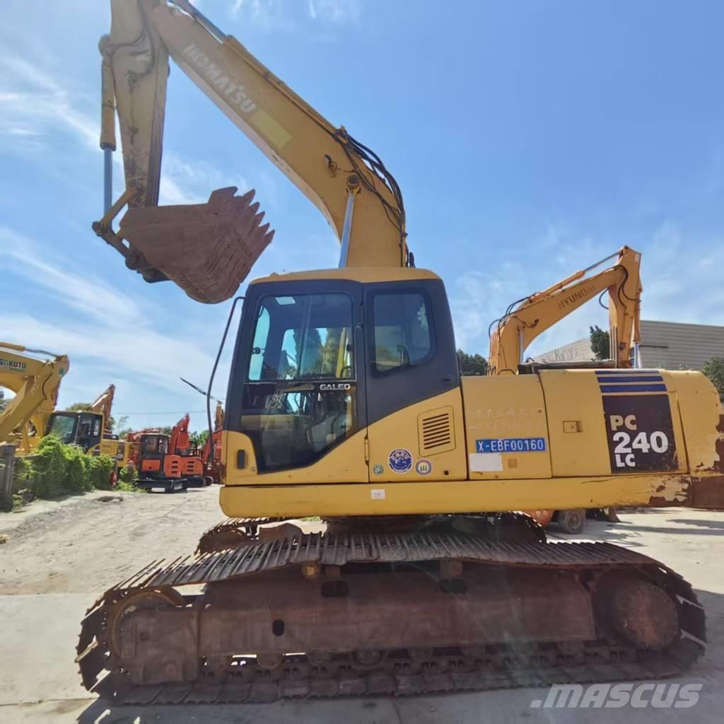 Komatsu PC 240 LC-7 大型油圧ショベル12t以上（パワーショベル・ユンボ）