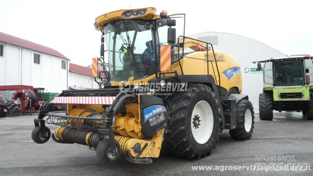 New Holland FR 9060 自走式フォレージハーベスター