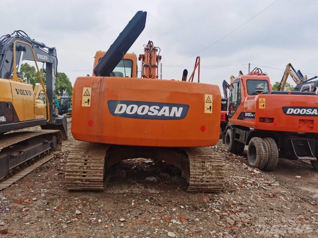 Doosan DH 150 LC-7 大型油圧ショベル12t以上（パワーショベル・ユンボ）