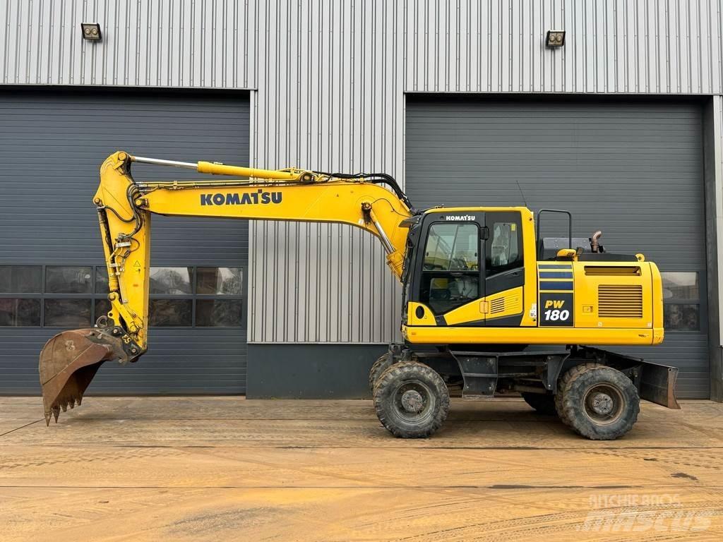 Komatsu PW180-11 ホイール式油圧ショベル（パワーショベル・ユンボ・バックホー）