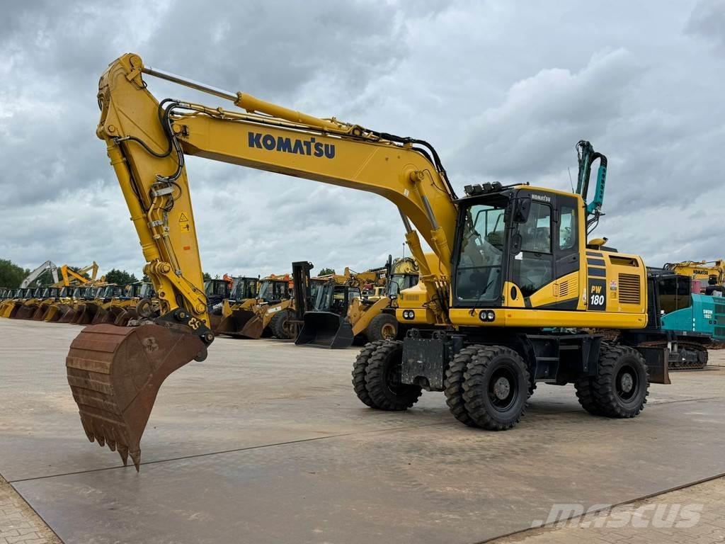 Komatsu PW180-11 ホイール式油圧ショベル（パワーショベル・ユンボ・バックホー）