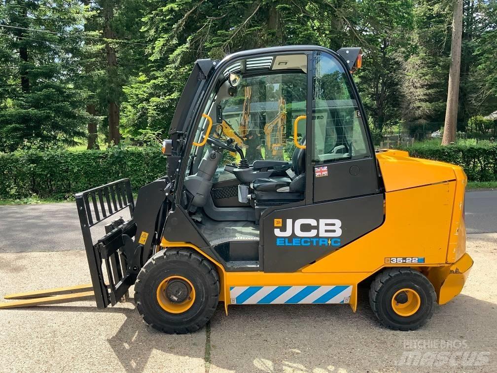 JCB TLT 35-22 E テレスコーピックハンドラー