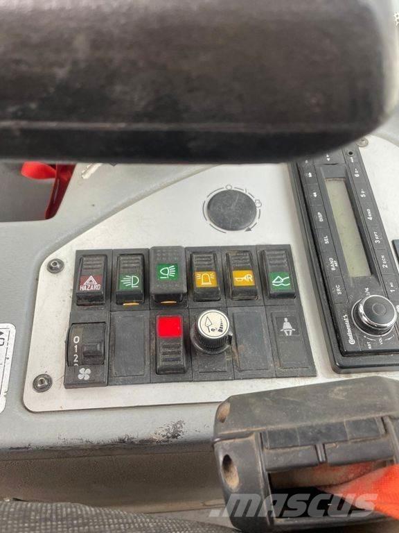 Terex TL70 ホイールローダー・タイヤショベル