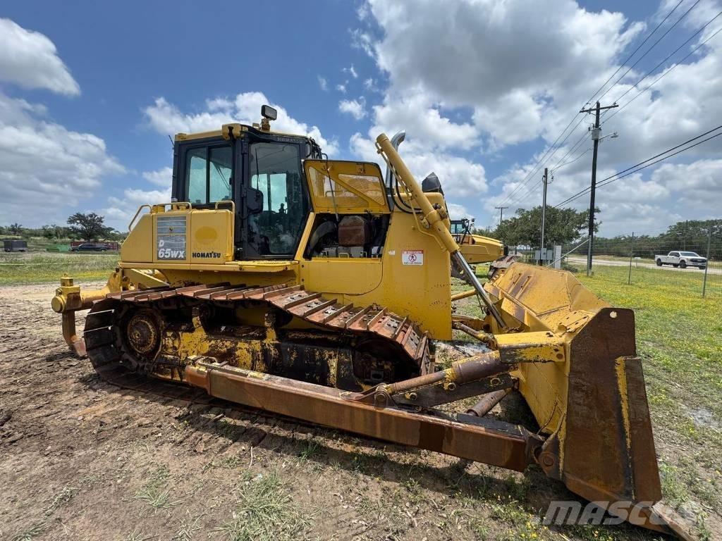 Komatsu D65WX-17 ブルドーザー