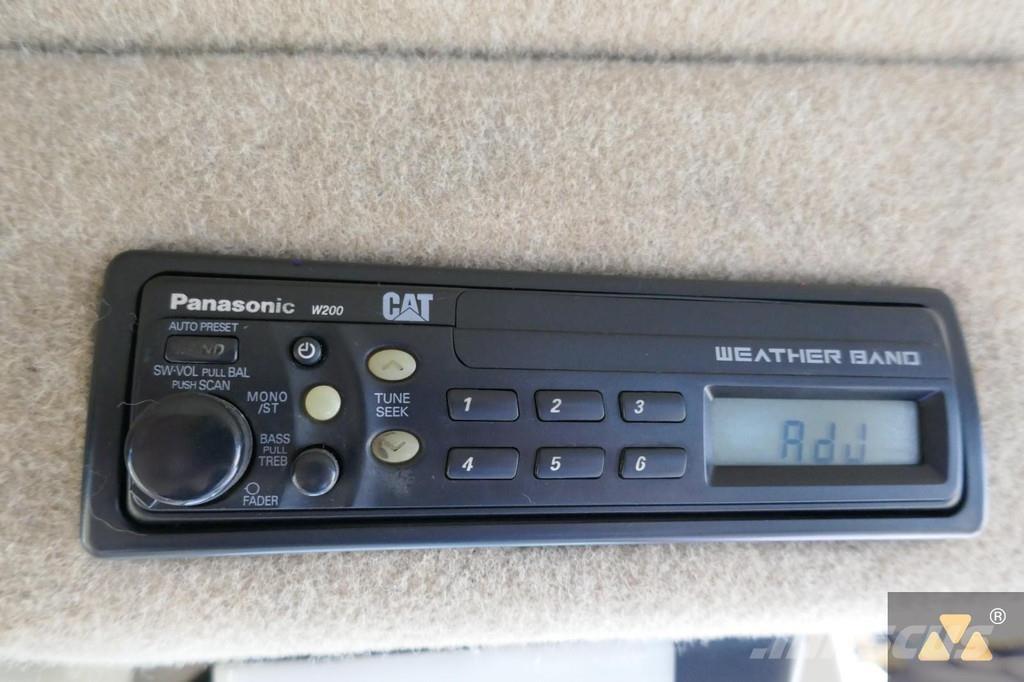 CAT 143H モーターグレーダー