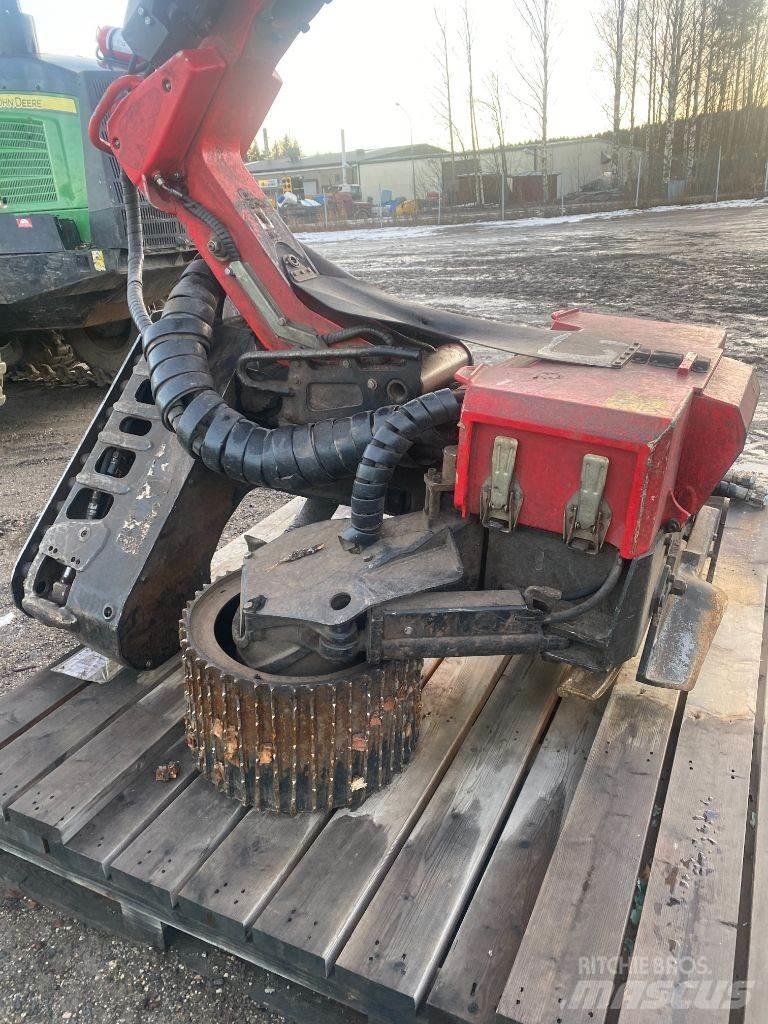 Komatsu S132 ハーベスタヘッド