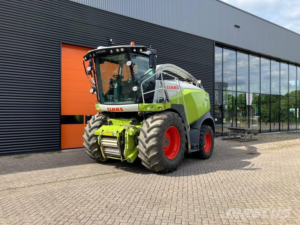 CLAAS Jaguar 930 自走式フォレージハーベスター
