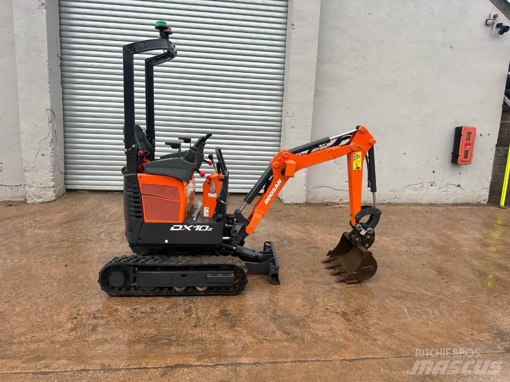 Doosan DX 10 Z ミニ油圧ショベル 7t以下（ミニユンボ・ミニディガー）