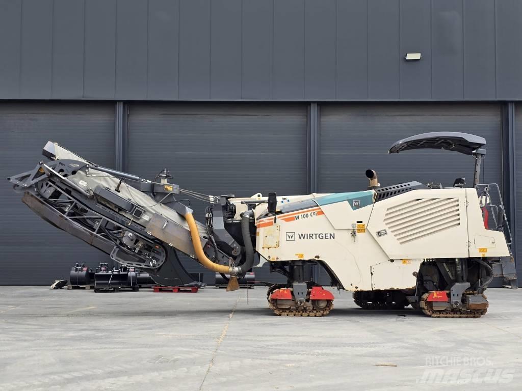 Wirtgen W 100 CFI アスファルトコールドミリングマシーン