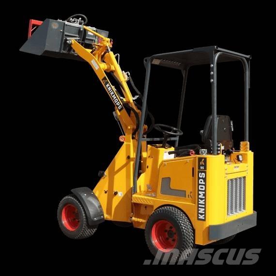 Knikmops KM95H フロントローダーとディガー