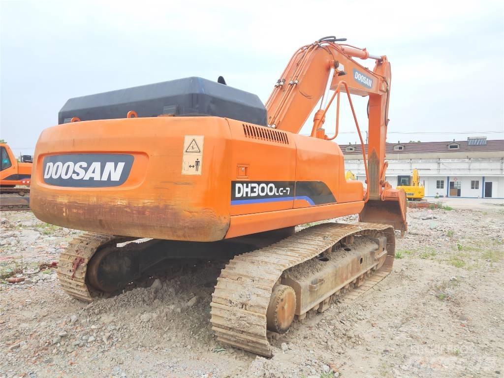 Doosan DH 300 LC-7 大型油圧ショベル12t以上（パワーショベル・ユンボ）