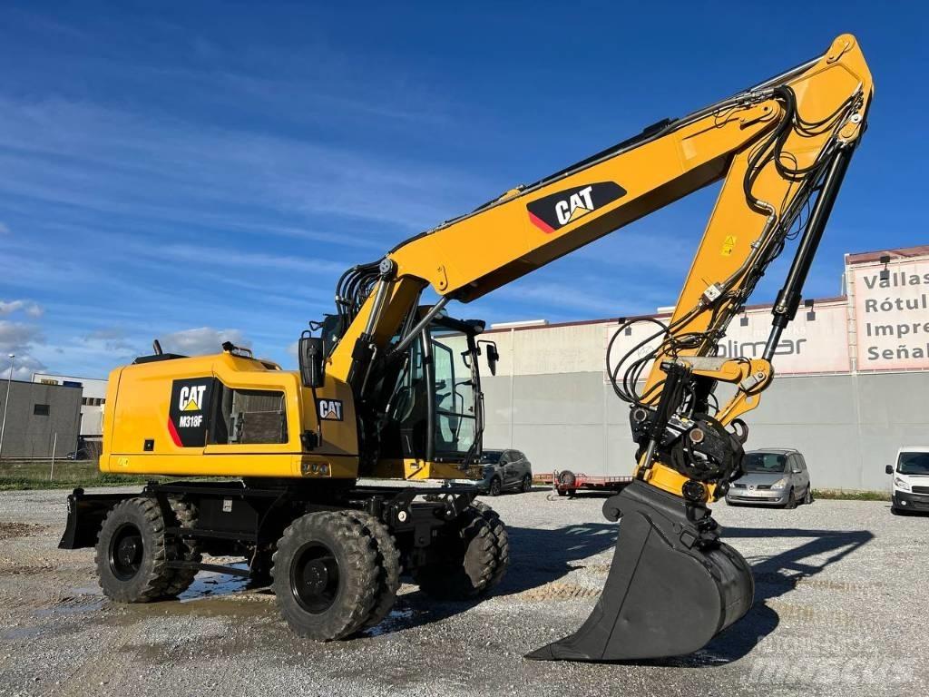 CAT M 318 F ホイール式油圧ショベル（パワーショベル・ユンボ・バックホー）