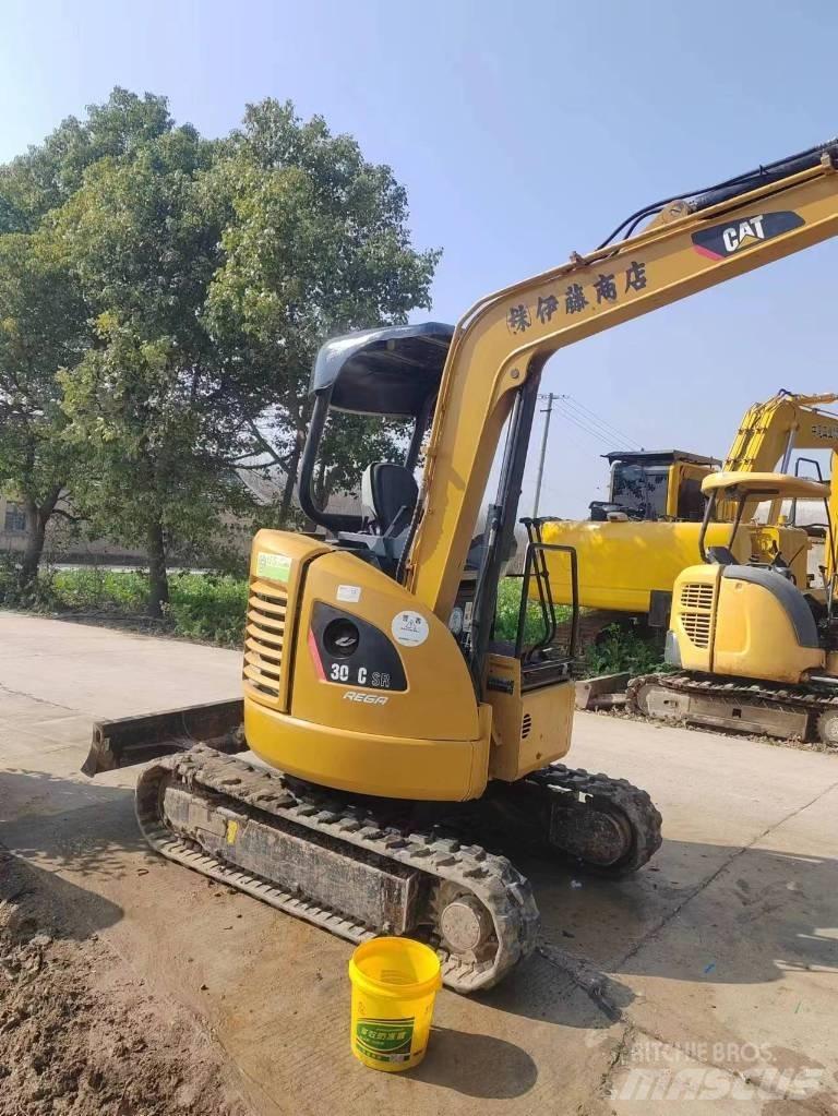 CAT 303 C SR 大型油圧ショベル12t以上（パワーショベル・ユンボ）