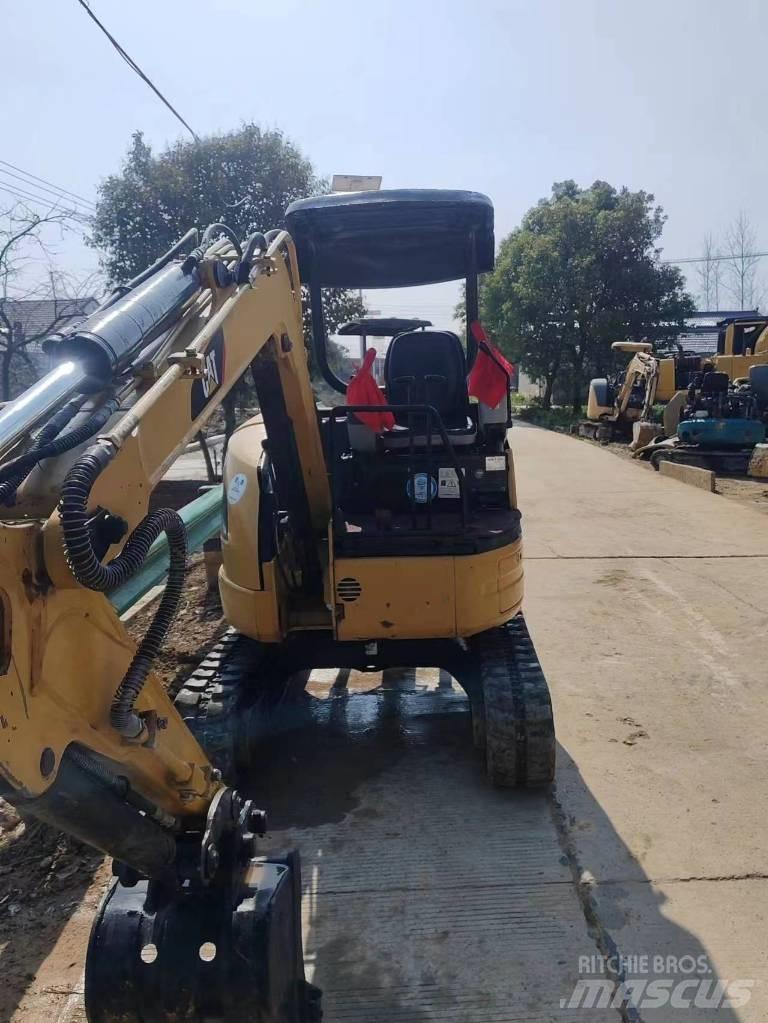 CAT 303 C SR 大型油圧ショベル12t以上（パワーショベル・ユンボ）