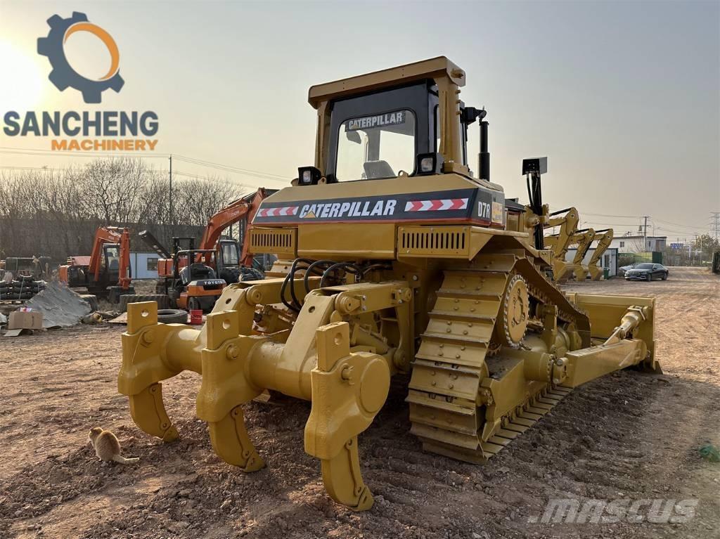 CAT D7R ブルドーザー
