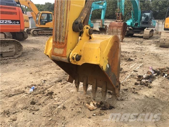 Komatsu PC 200-7 大型油圧ショベル12t以上（パワーショベル・ユンボ）
