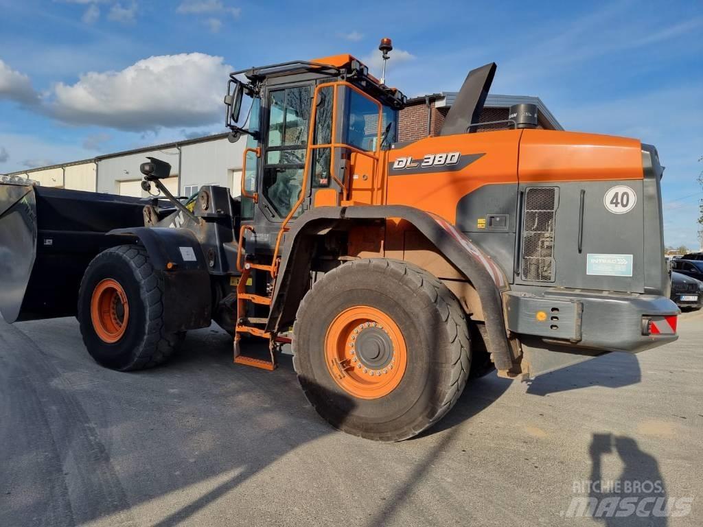 Doosan DL 380-7 ホイールローダー・タイヤショベル