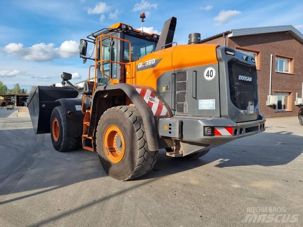Doosan DL 380-7 ホイールローダー・タイヤショベル