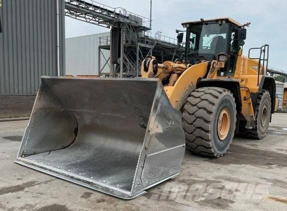 Hyundai HL980XT ホイールローダー・タイヤショベル