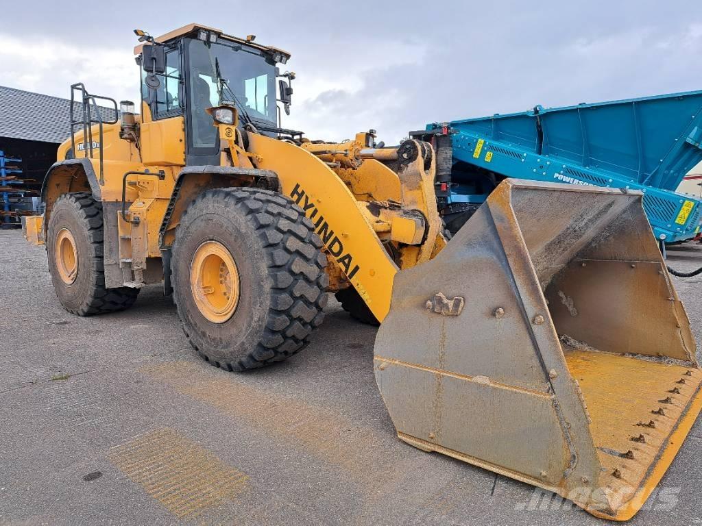 Hyundai HL980XT ホイールローダー・タイヤショベル