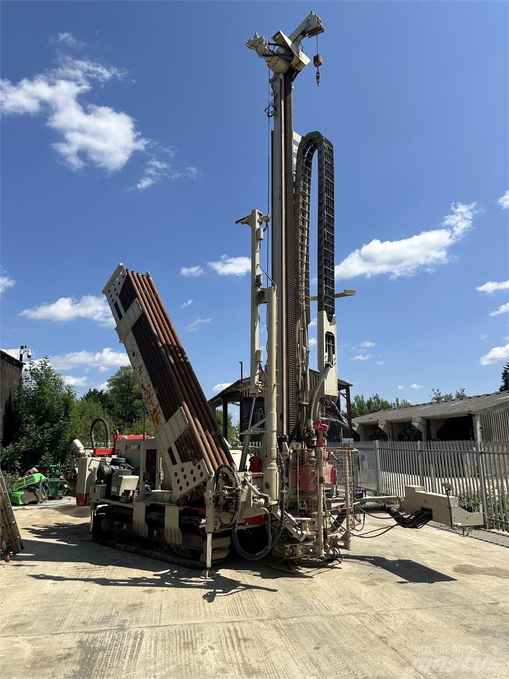 Comacchio 900HT サーフェイスドリルリグ