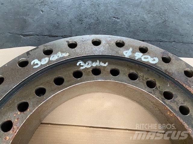 Astra bearing 700 mm アクスル