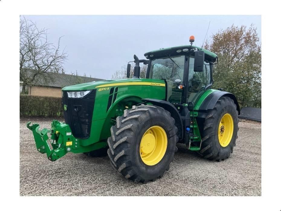 John Deere 8370 R トラクター