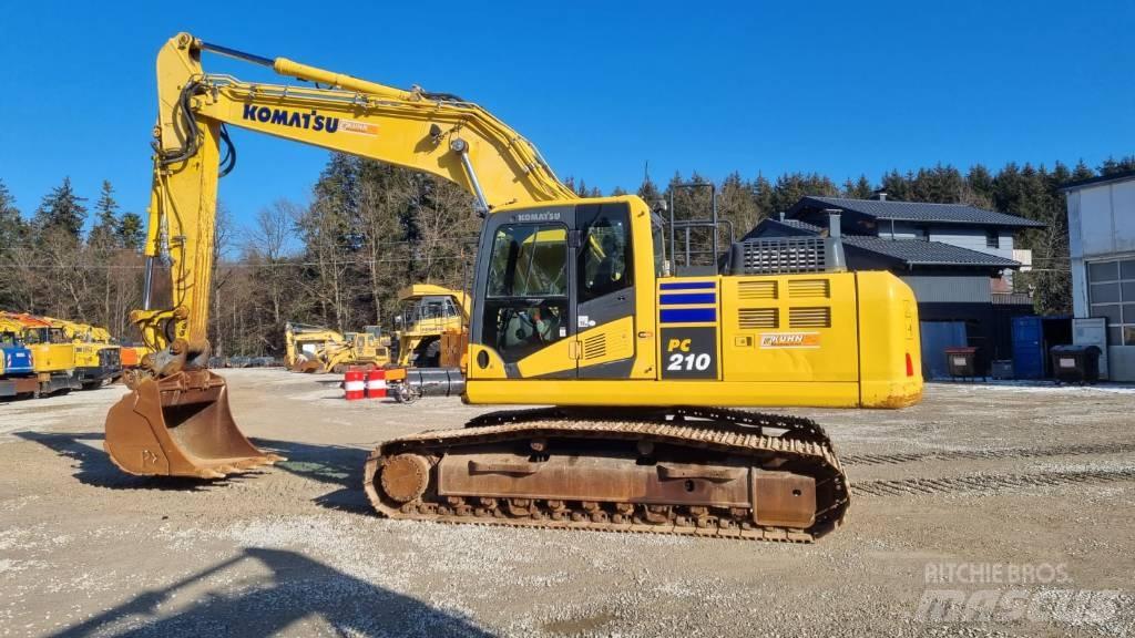 Komatsu PC 210 LC-11 大型油圧ショベル12t以上（パワーショベル・ユンボ）