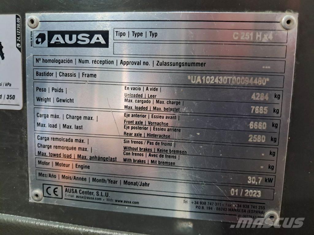 Ausa C251 HX4 ラフターテレントラック