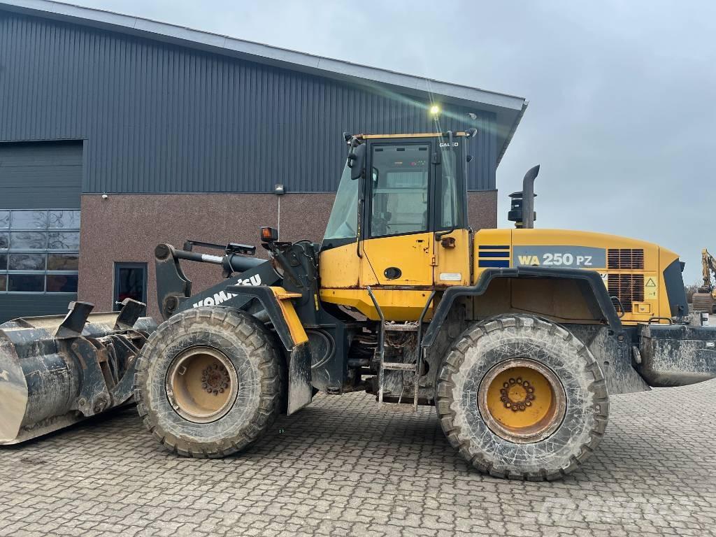 Komatsu WA 250 PZ-5 ホイールローダー・タイヤショベル