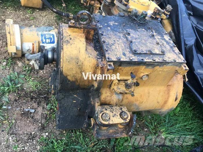 CAT 763 トランスミッション