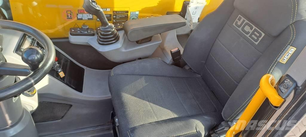 JCB 542-70 Agri Xtra テレスコーピックハンドラー