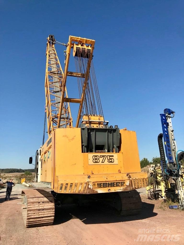 Liebherr HS 875 HD クローラクレーン